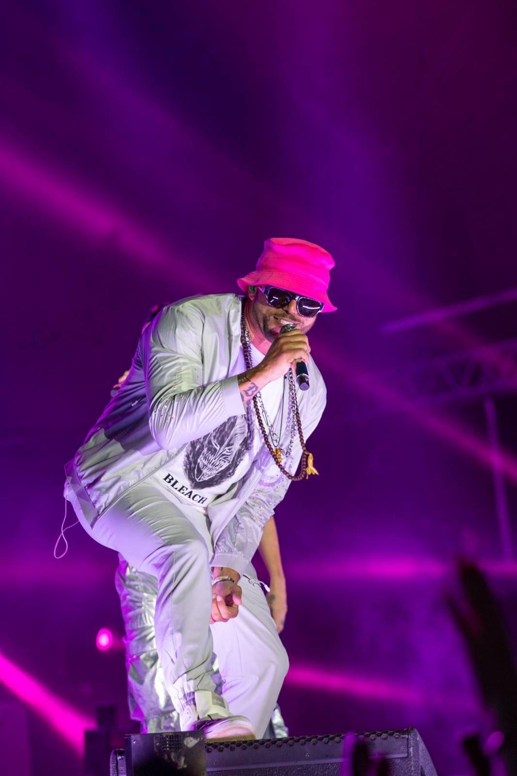 Rok 2023 objektivem fotografů | První sezóna Adama Karaffy u iREPORTu. Fotil 90s Explosion, LP i Ewu Farnou v O2 areně