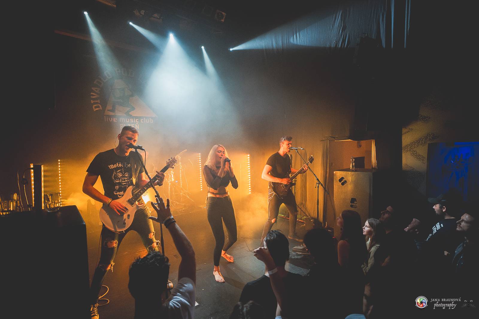 Jamaron oslavili v Plzni desátiny, vzpomínali i na zesnulého baskytaristu