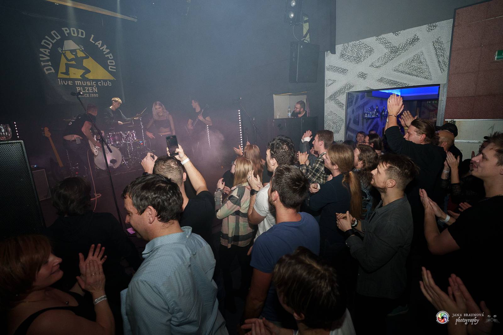 Jamaron oslavili v Plzni desátiny, vzpomínali i na zesnulého baskytaristu