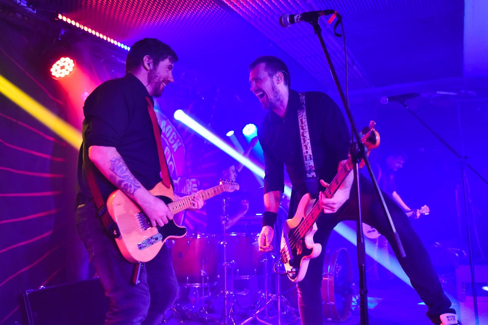 Na Koblížky a zakázanÝovoce čekal v Plzni plný kotel