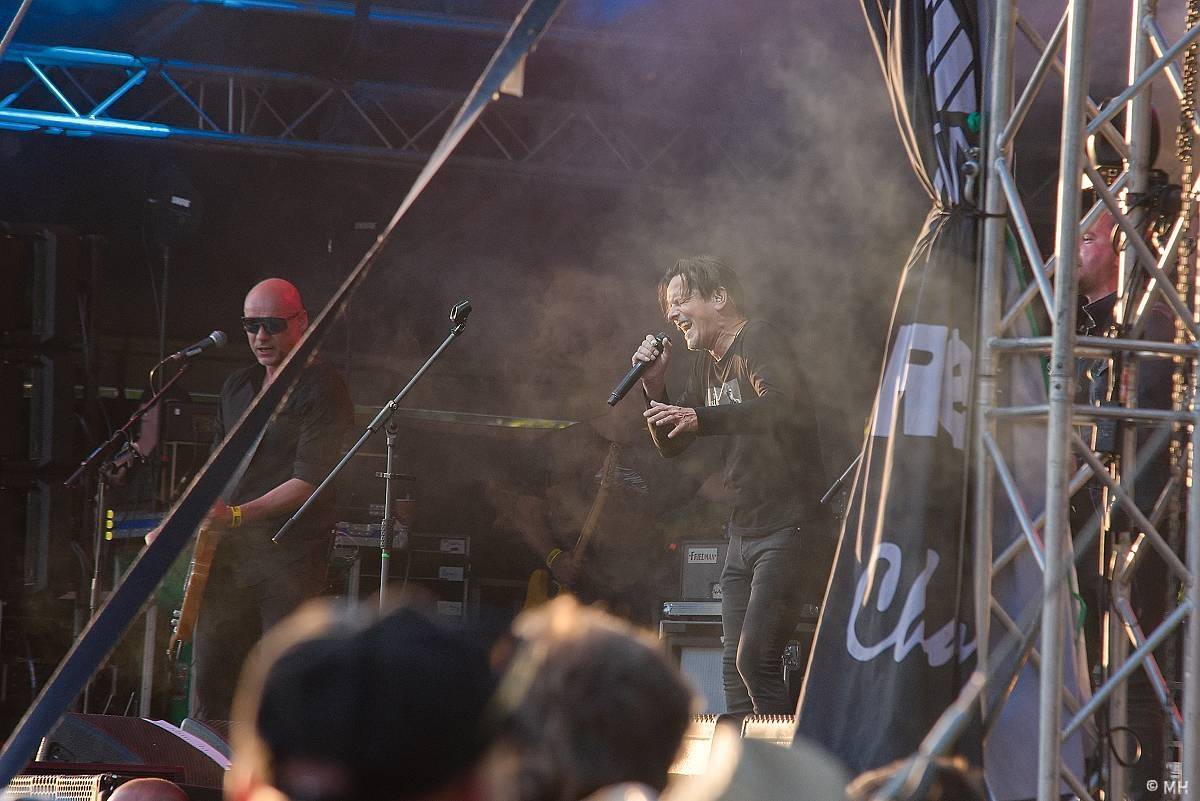 Rok 2023 objektivem fotografů | Rocker Martin Hanáček fotil Avatar, Arakain, Dymytry, Fata Morganu i J.A.R. či E!E