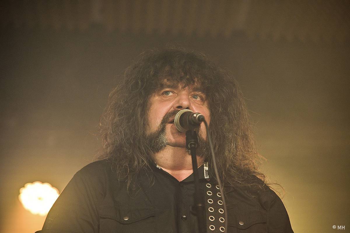 Rok 2023 objektivem fotografů | Rocker Martin Hanáček fotil Avatar, Arakain, Dymytry, Fata Morganu i J.A.R. či E!E