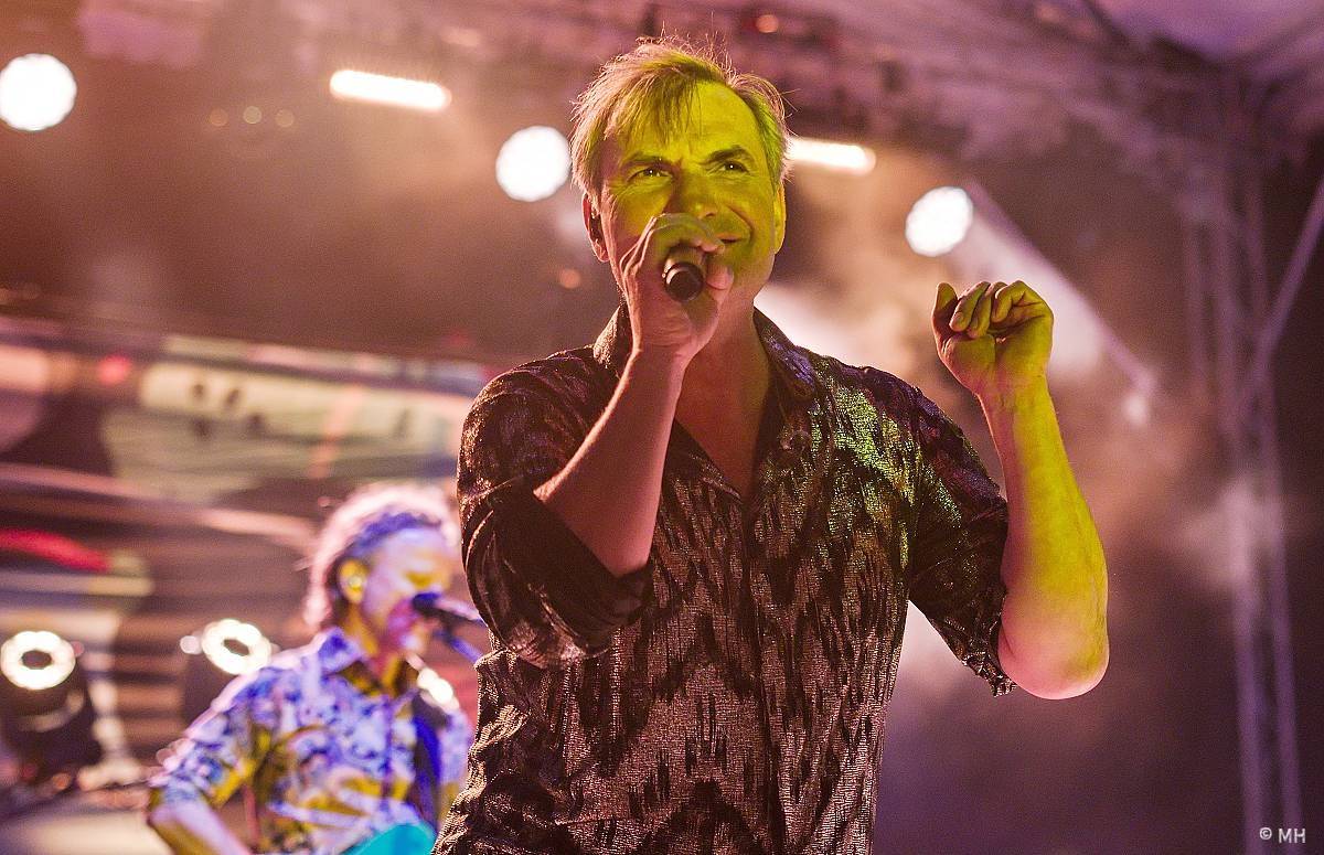 Rok 2023 objektivem fotografů | Rocker Martin Hanáček fotil Avatar, Arakain, Dymytry, Fata Morganu i J.A.R. či E!E