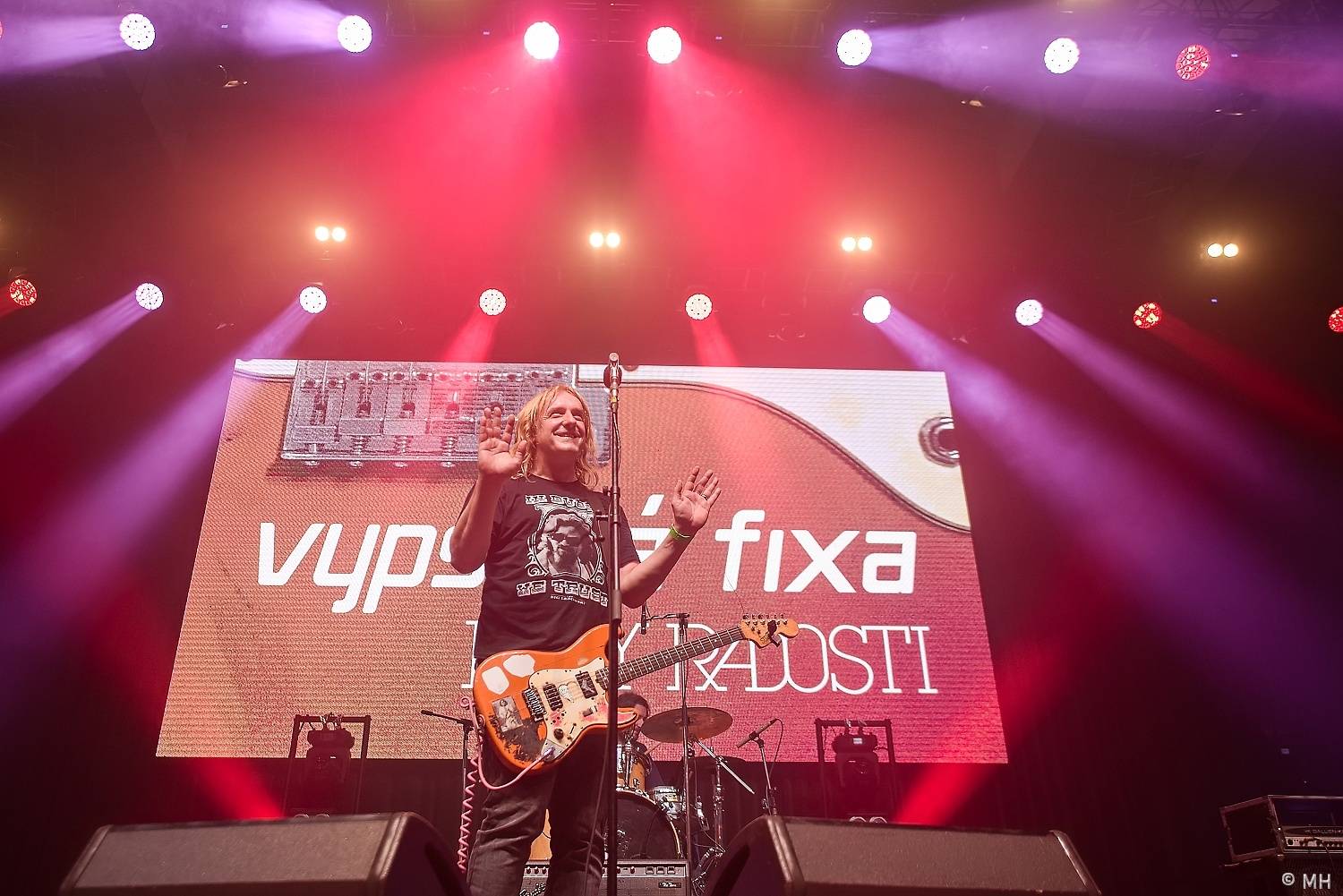 Rok 2023 objektivem fotografů | Rocker Martin Hanáček fotil Avatar, Arakain, Dymytry, Fata Morganu i J.A.R. či E!E