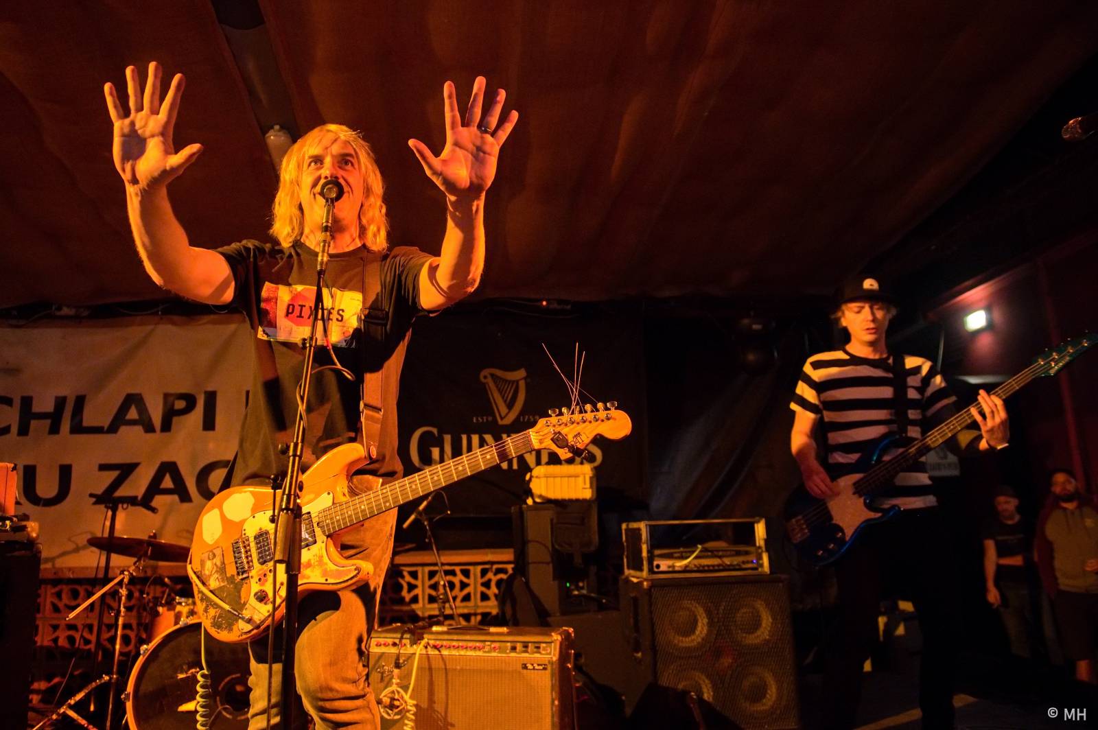 Rok 2023 objektivem fotografů | Rocker Martin Hanáček fotil Avatar, Arakain, Dymytry, Fata Morganu i J.A.R. či E!E