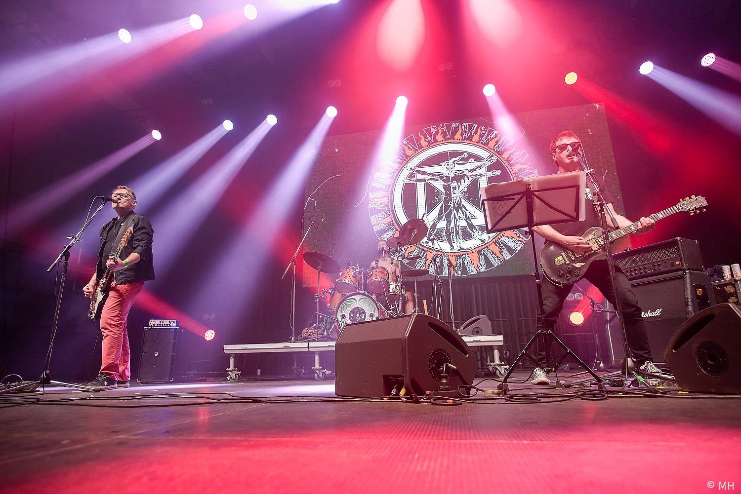 Rok 2023 objektivem fotografů | Rocker Martin Hanáček fotil Avatar, Arakain, Dymytry, Fata Morganu i J.A.R. či E!E