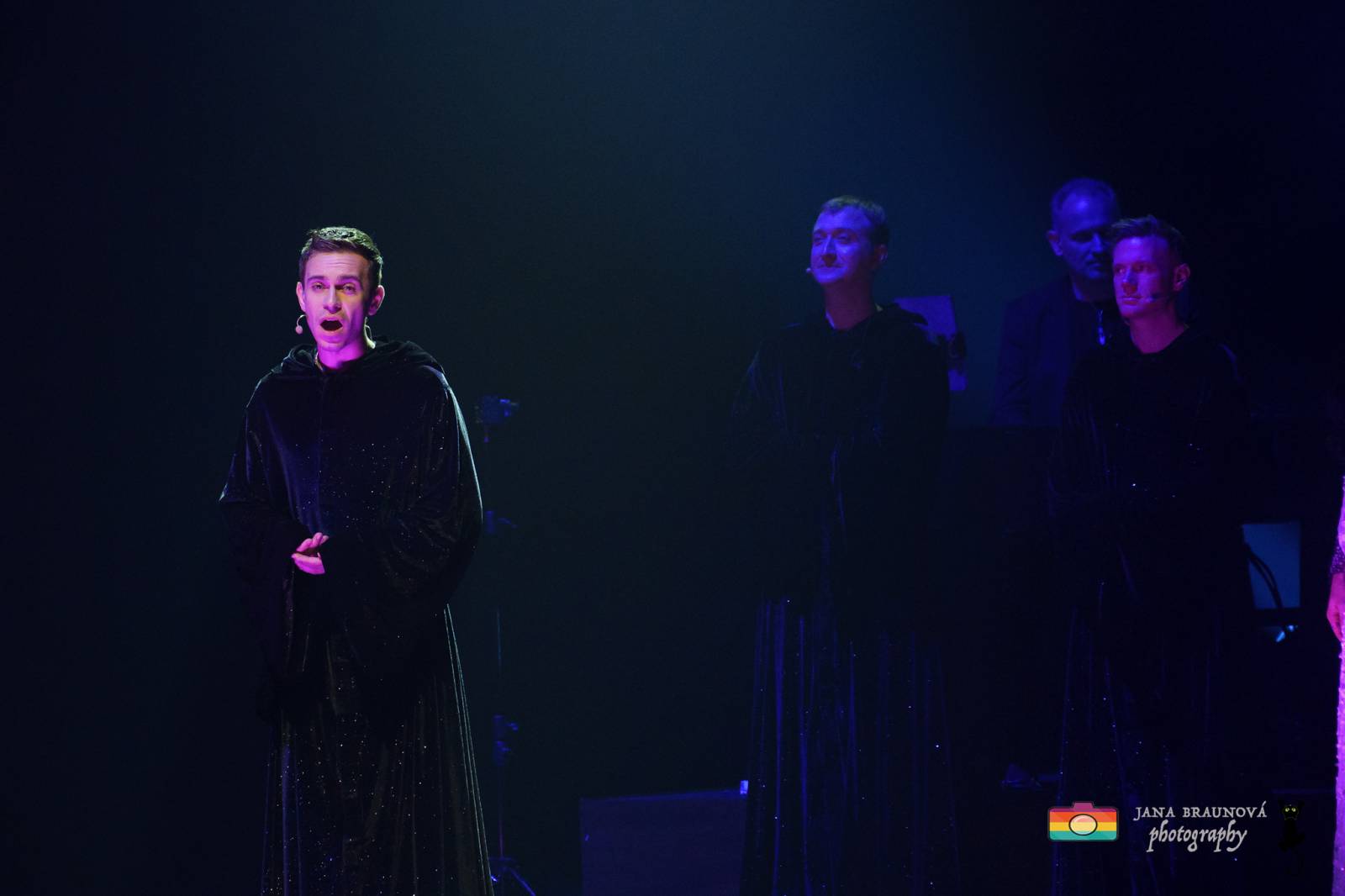 Gregorian svými středověkými chorály oslnili pražské Kongresové centrum