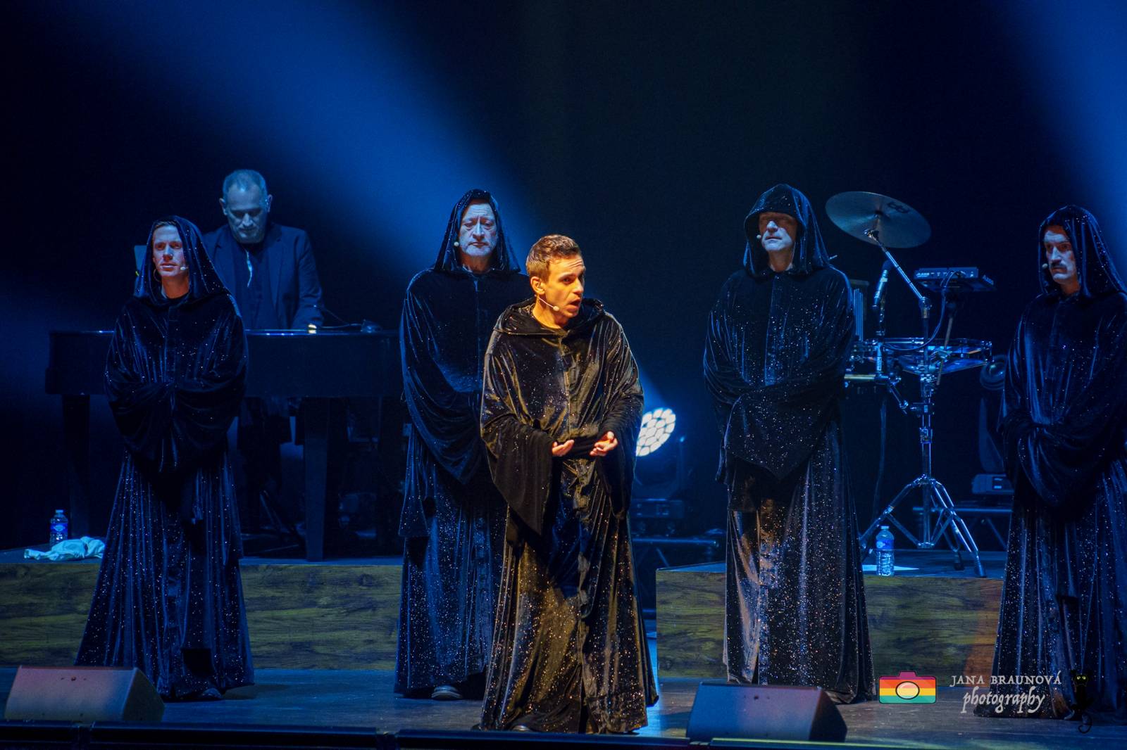 Gregorian svými středověkými chorály oslnili pražské Kongresové centrum