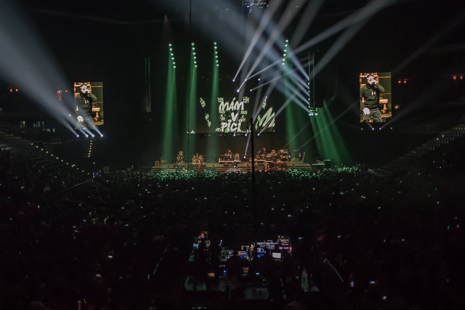 Tři sestry a Horkýže Slíže stylově zakončili turné, v O2 areně odehráli show plnou hitů