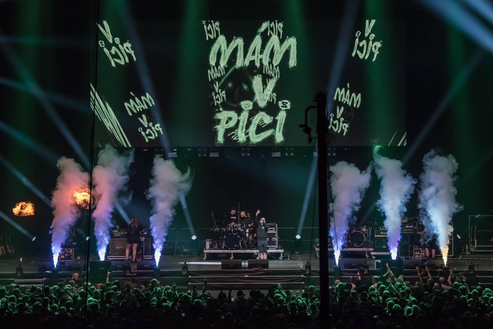 Tři sestry a Horkýže Slíže stylově zakončili turné, v O2 areně odehráli show plnou hitů