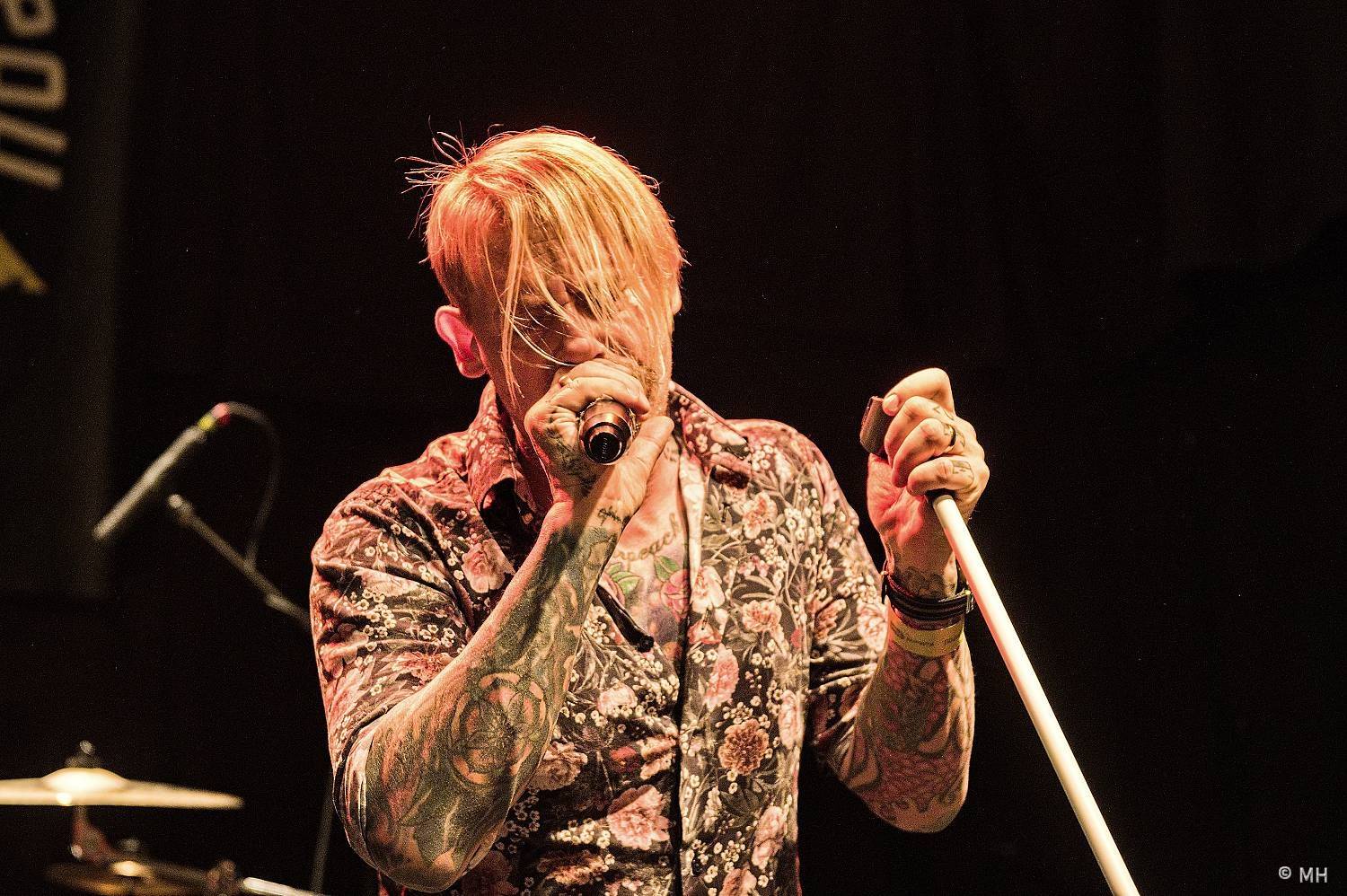 Večer plný punku. A Clan of Wolves a Arrogant Twins zakončili v Plzni společné turné