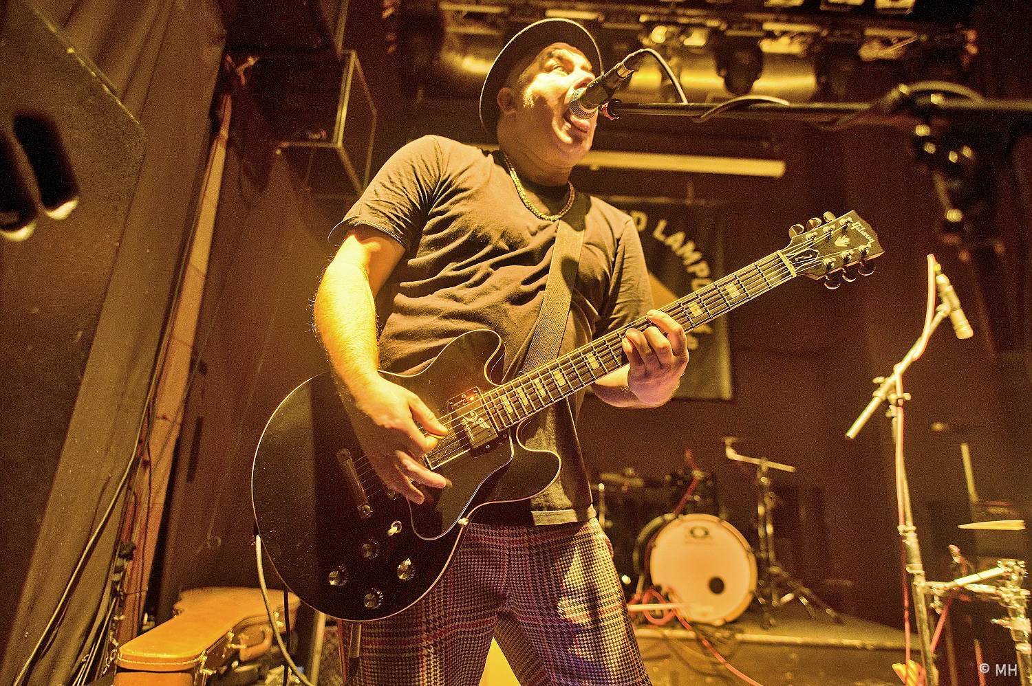 Večer plný punku. A Clan of Wolves a Arrogant Twins zakončili v Plzni společné turné