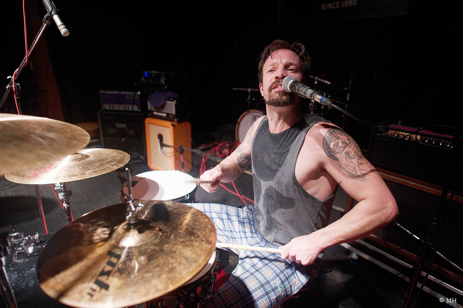 Večer plný punku. A Clan of Wolves a Arrogant Twins zakončili v Plzni společné turné