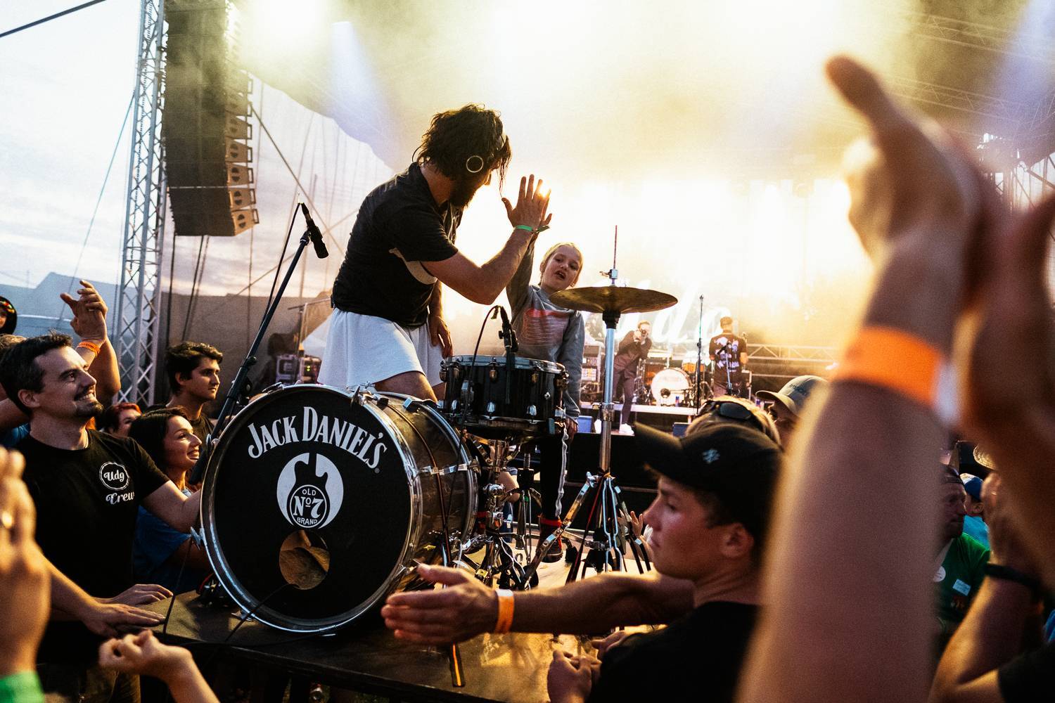 Rok 2023 objektivem fotografů | Tereza Slowiková se vyřádila na Colours a Szigetu. Fotila Billie Eilish, Macklemora i Ewu Farnou