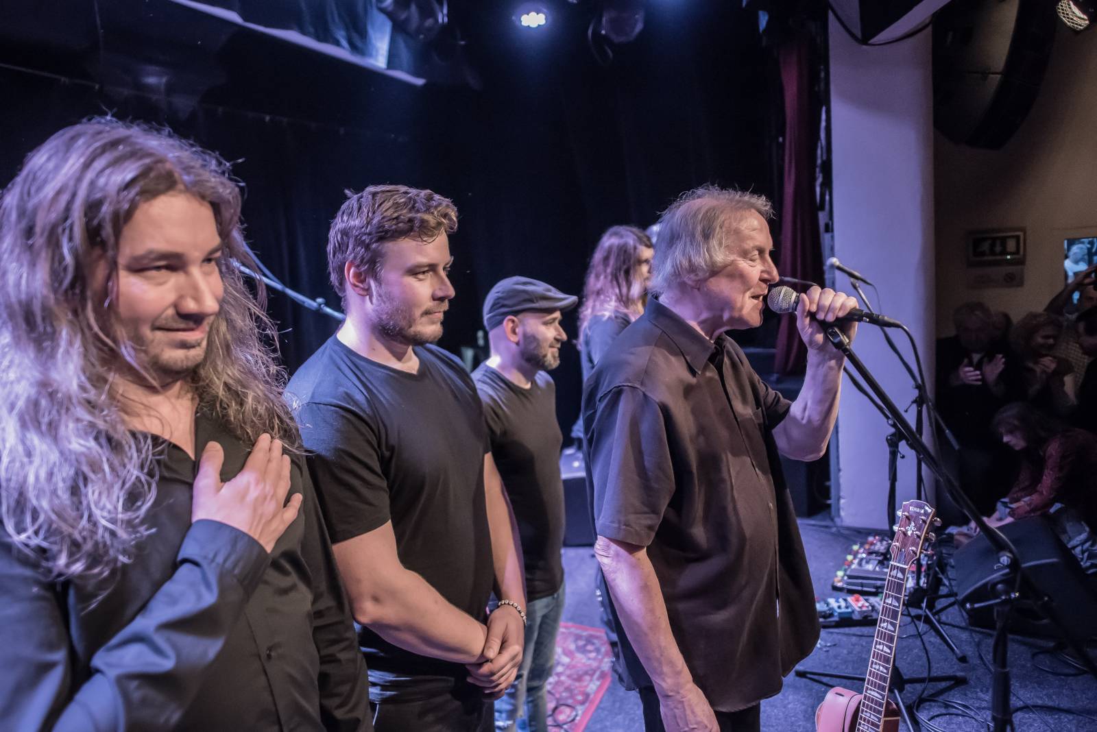 Luboš Pospíšil zakončil svůj koncertní rok v Malostranské besedě, připomněl 40 let od vydání debutového alba