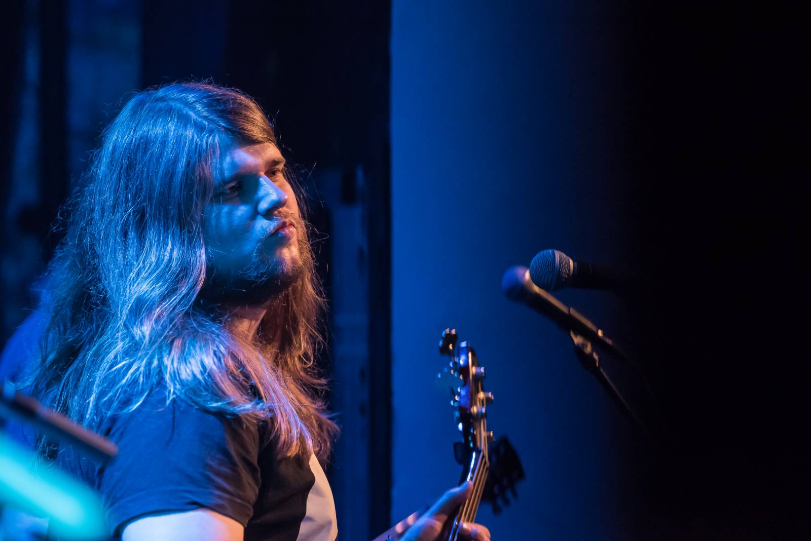 Luboš Pospíšil zakončil svůj koncertní rok v Malostranské besedě, připomněl 40 let od vydání debutového alba