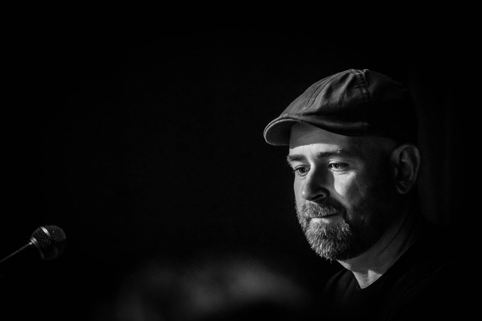 Luboš Pospíšil zakončil svůj koncertní rok v Malostranské besedě, připomněl 40 let od vydání debutového alba