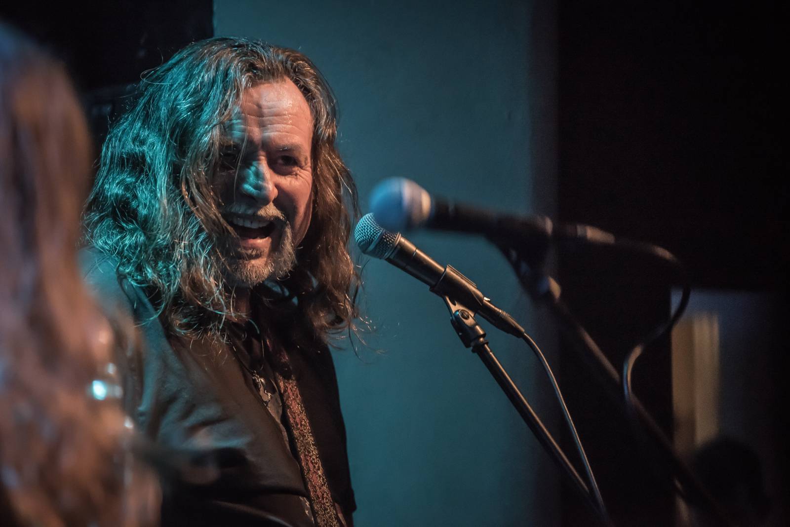 Luboš Pospíšil zakončil svůj koncertní rok v Malostranské besedě, připomněl 40 let od vydání debutového alba