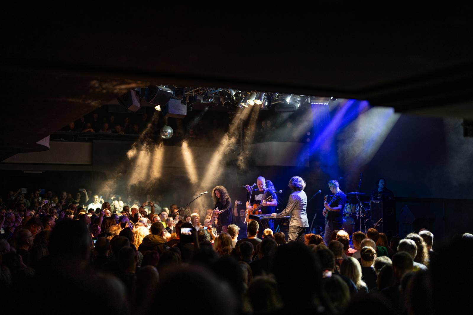 Kamil Střihavka pokračuje v tradici, na povánoční koncert si pozval Davida Kollera