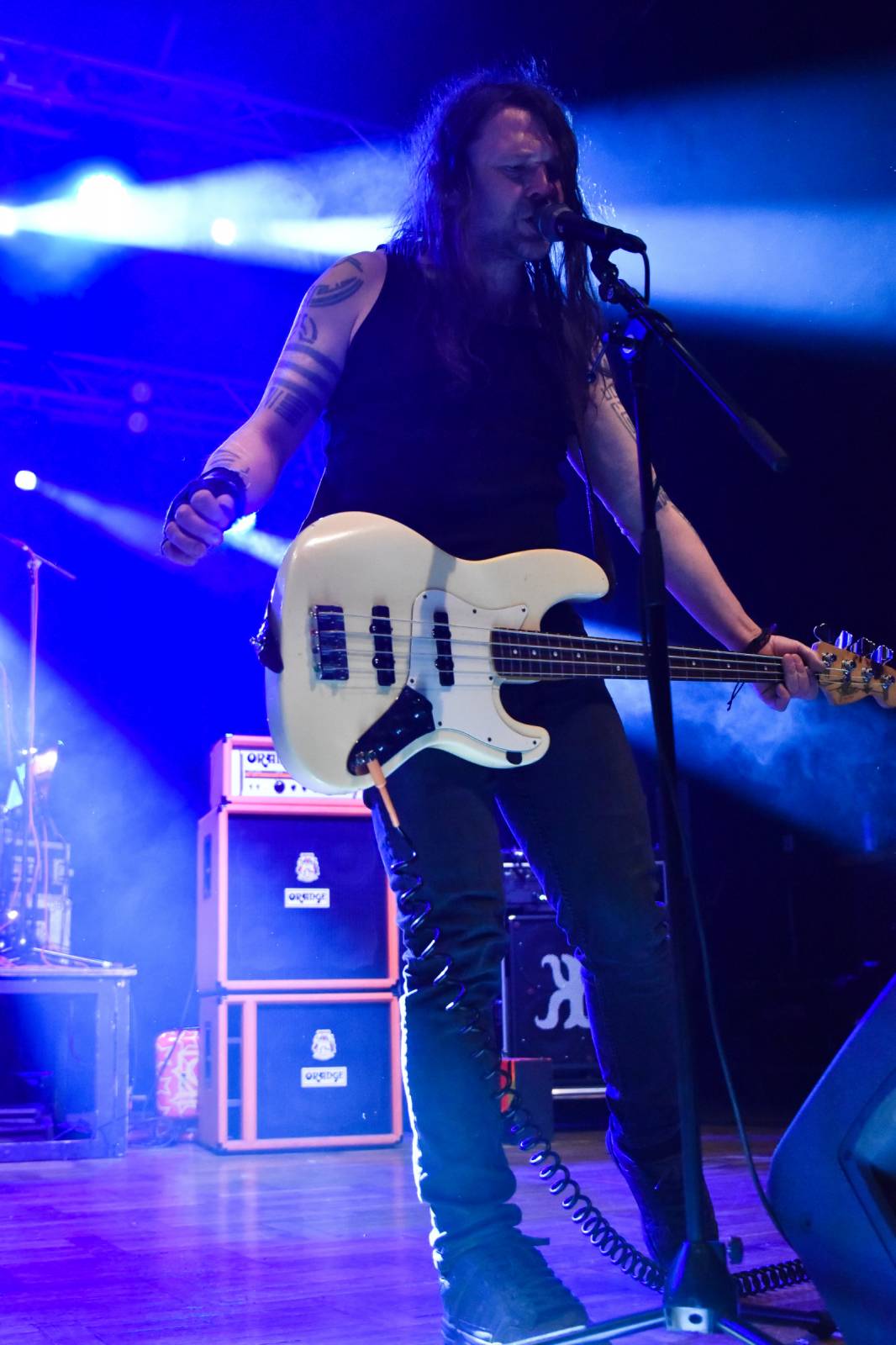 Krucipüsk v Plzni představil nové album, v Šeříkovce zatápěly pod kotlem i Kurtizány z 25. Avenue