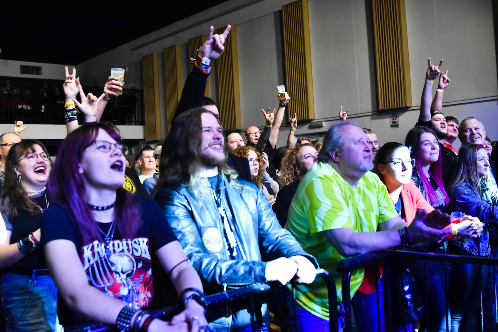 Krucipüsk v Plzni představil nové album, v Šeříkovce zatápěly pod kotlem i Kurtizány z 25. Avenue