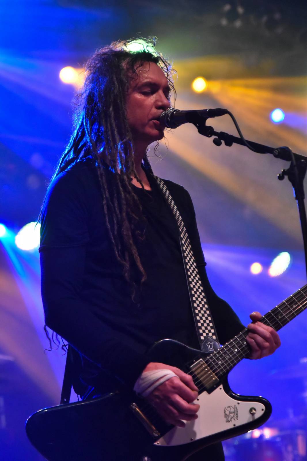 Krucipüsk v Plzni představil nové album, v Šeříkovce zatápěly pod kotlem i Kurtizány z 25. Avenue