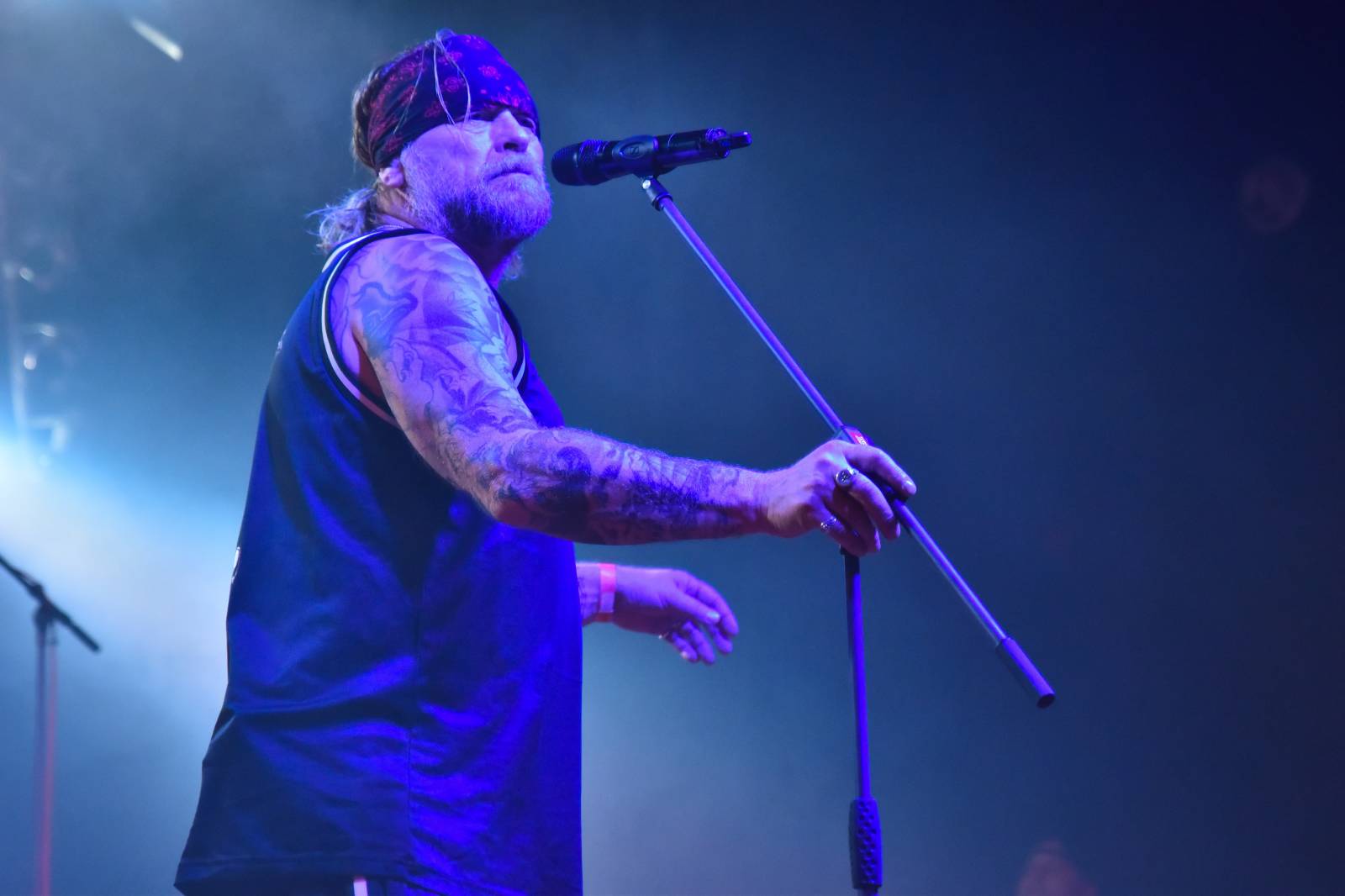 Krucipüsk v Plzni představil nové album, v Šeříkovce zatápěly pod kotlem i Kurtizány z 25. Avenue