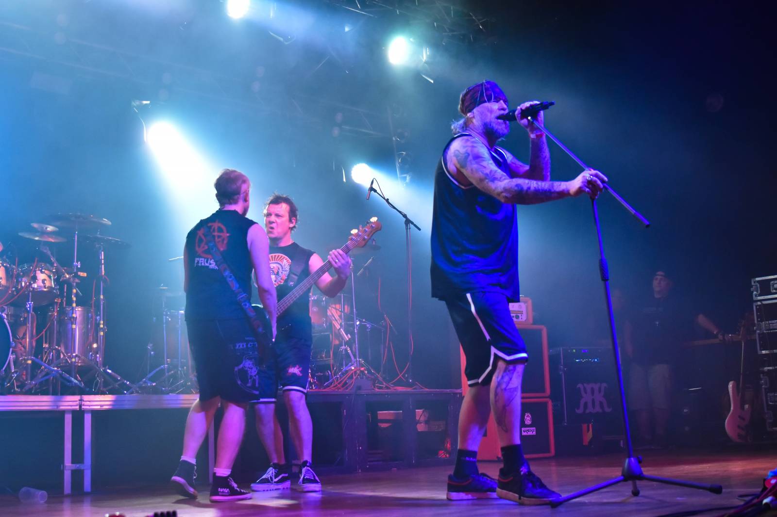 Krucipüsk v Plzni představil nové album, v Šeříkovce zatápěly pod kotlem i Kurtizány z 25. Avenue