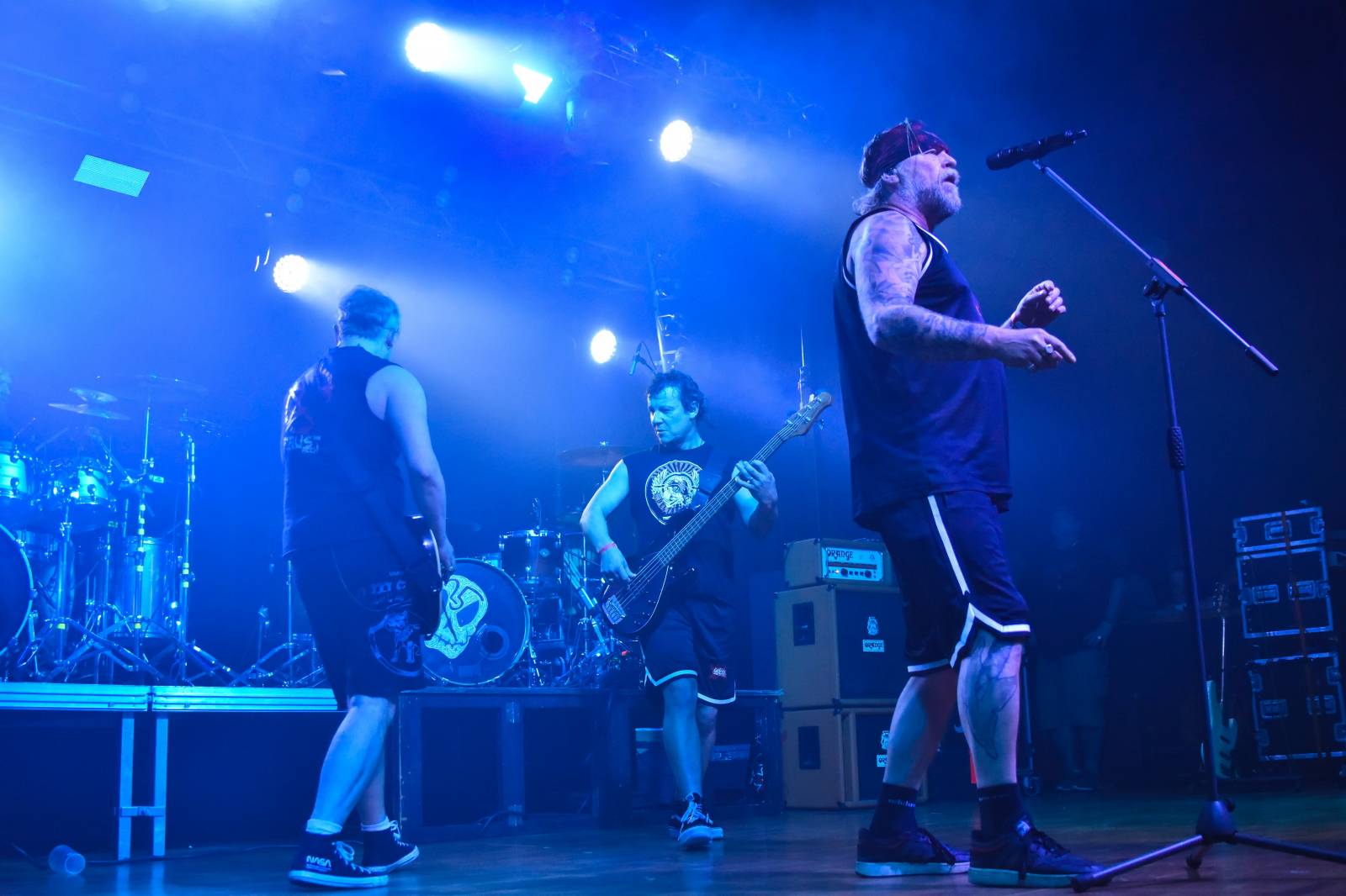 Krucipüsk v Plzni představil nové album, v Šeříkovce zatápěly pod kotlem i Kurtizány z 25. Avenue