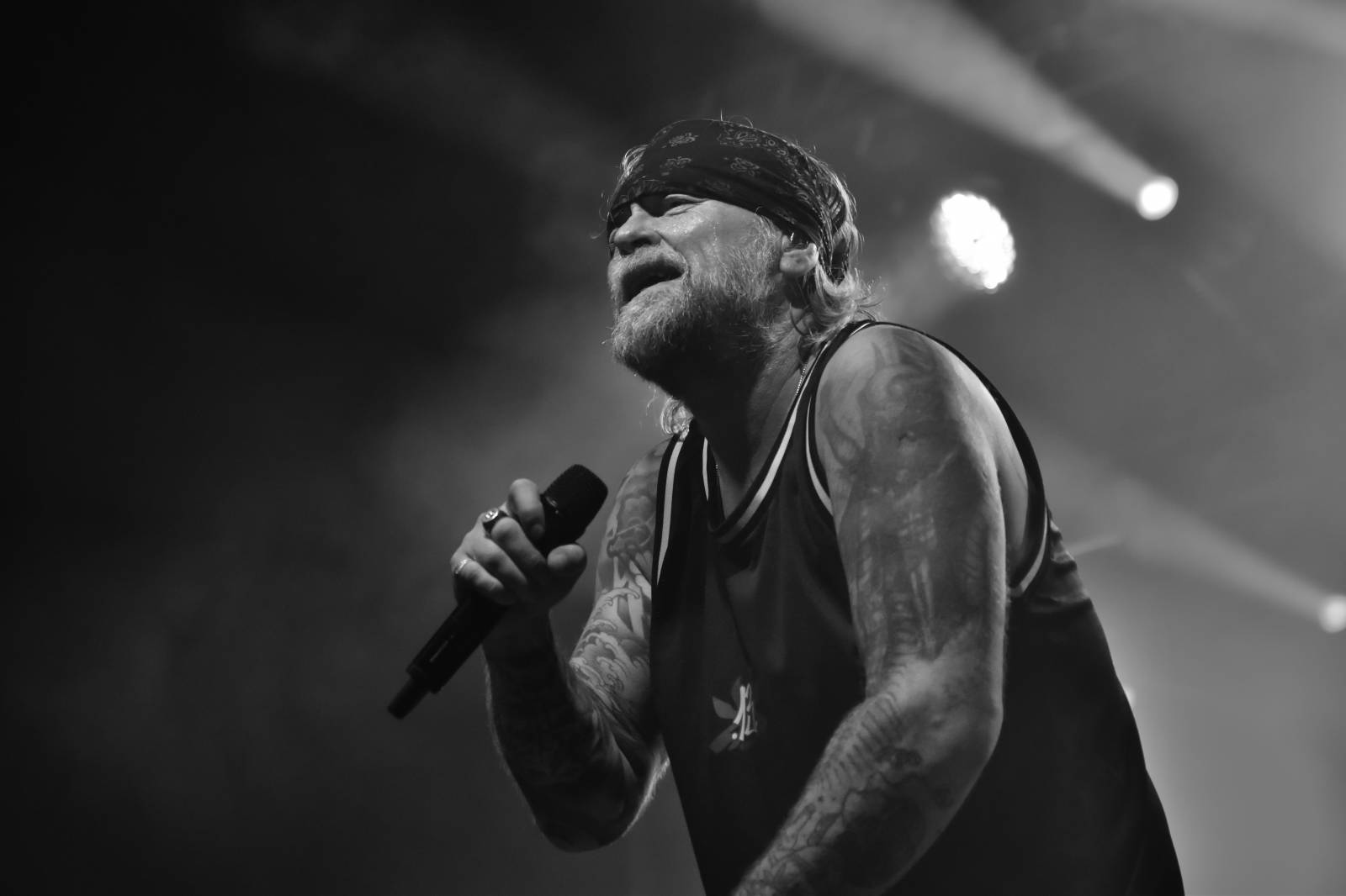 Krucipüsk v Plzni představil nové album, v Šeříkovce zatápěly pod kotlem i Kurtizány z 25. Avenue