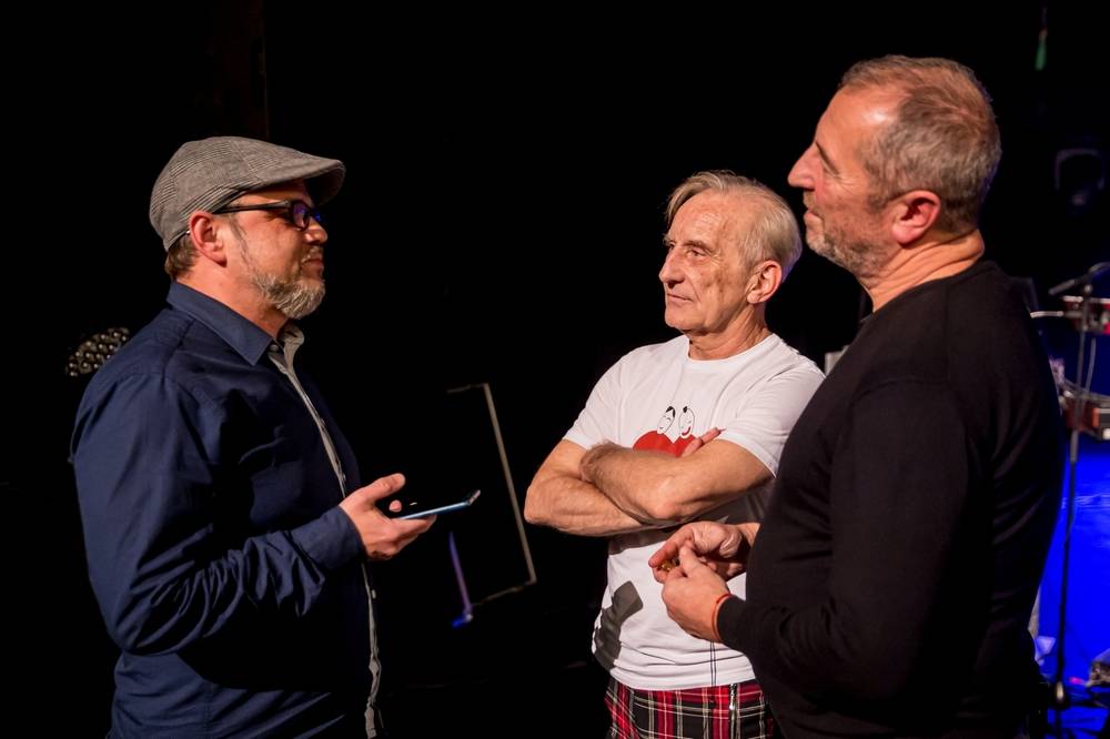 Nasazení Čechomoru ocenili návštěvníci Divadla Hybernia potleskem vestoje