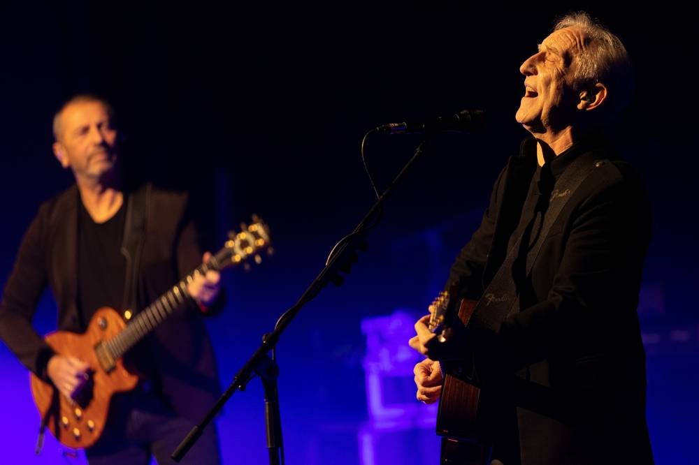 Nasazení Čechomoru ocenili návštěvníci Divadla Hybernia potleskem vestoje