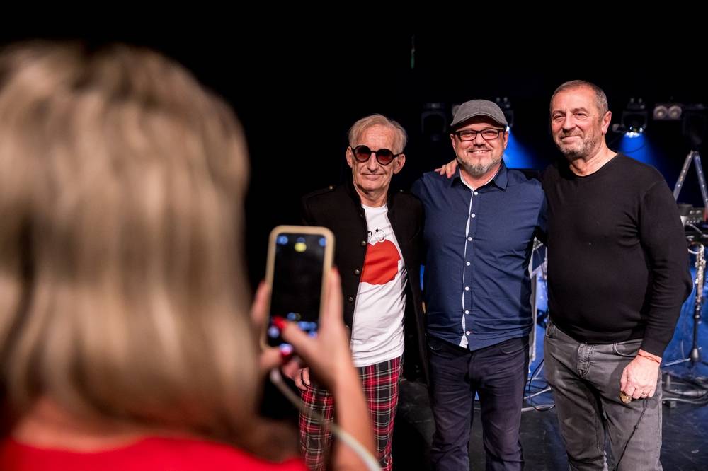 Nasazení Čechomoru ocenili návštěvníci Divadla Hybernia potleskem vestoje