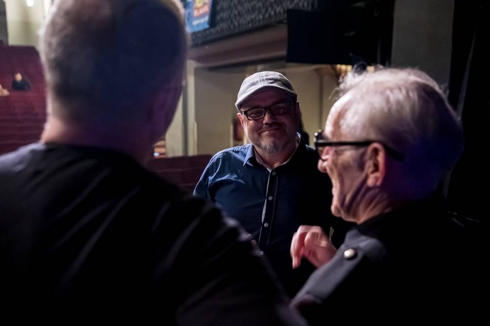 Nasazení Čechomoru ocenili návštěvníci Divadla Hybernia potleskem vestoje