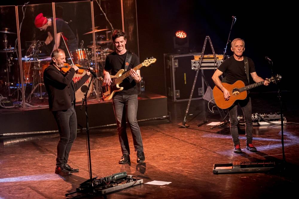 Nasazení Čechomoru ocenili návštěvníci Divadla Hybernia potleskem vestoje