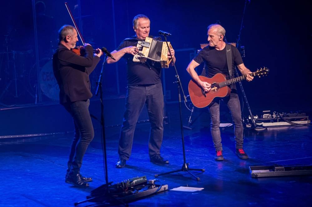 Nasazení Čechomoru ocenili návštěvníci Divadla Hybernia potleskem vestoje