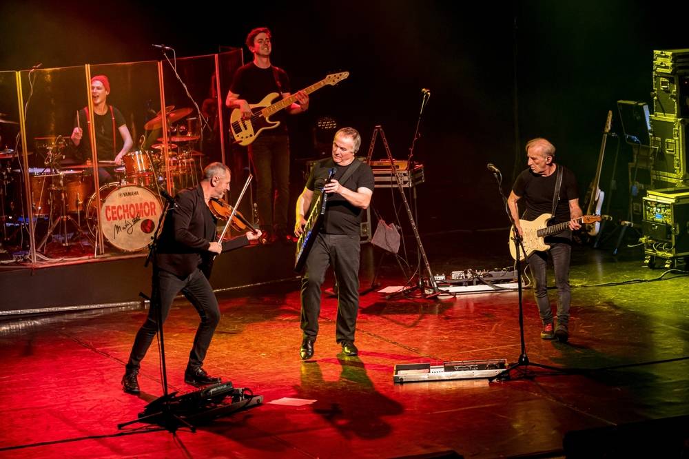 Nasazení Čechomoru ocenili návštěvníci Divadla Hybernia potleskem vestoje