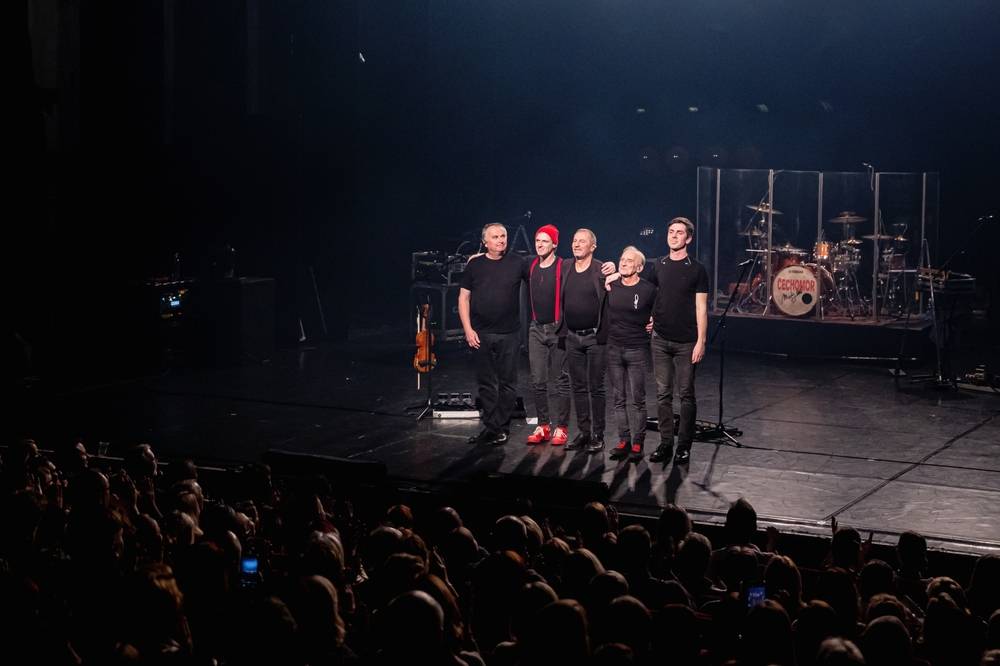 Nasazení Čechomoru ocenili návštěvníci Divadla Hybernia potleskem vestoje