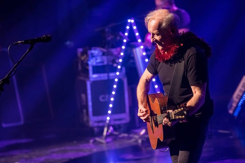 Nasazení Čechomoru ocenili návštěvníci Divadla Hybernia potleskem vestoje