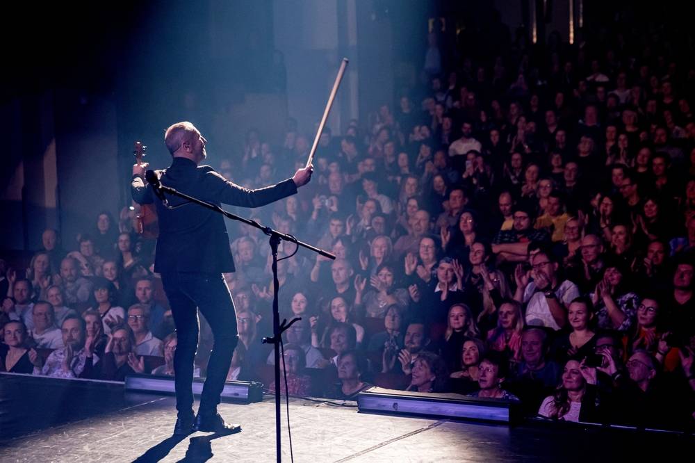 Nasazení Čechomoru ocenili návštěvníci Divadla Hybernia potleskem vestoje