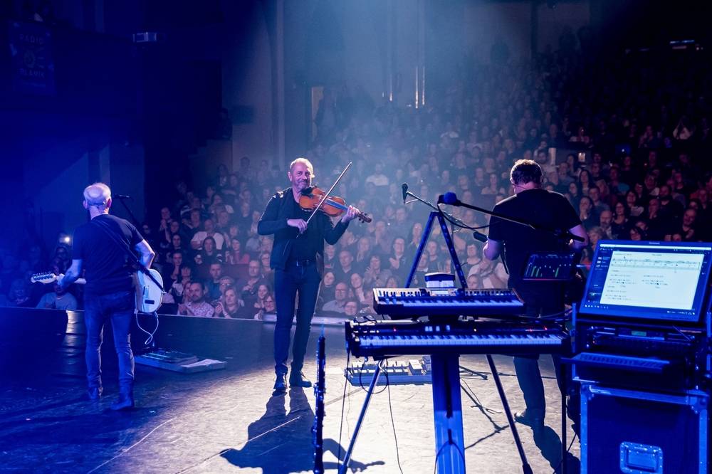 Nasazení Čechomoru ocenili návštěvníci Divadla Hybernia potleskem vestoje