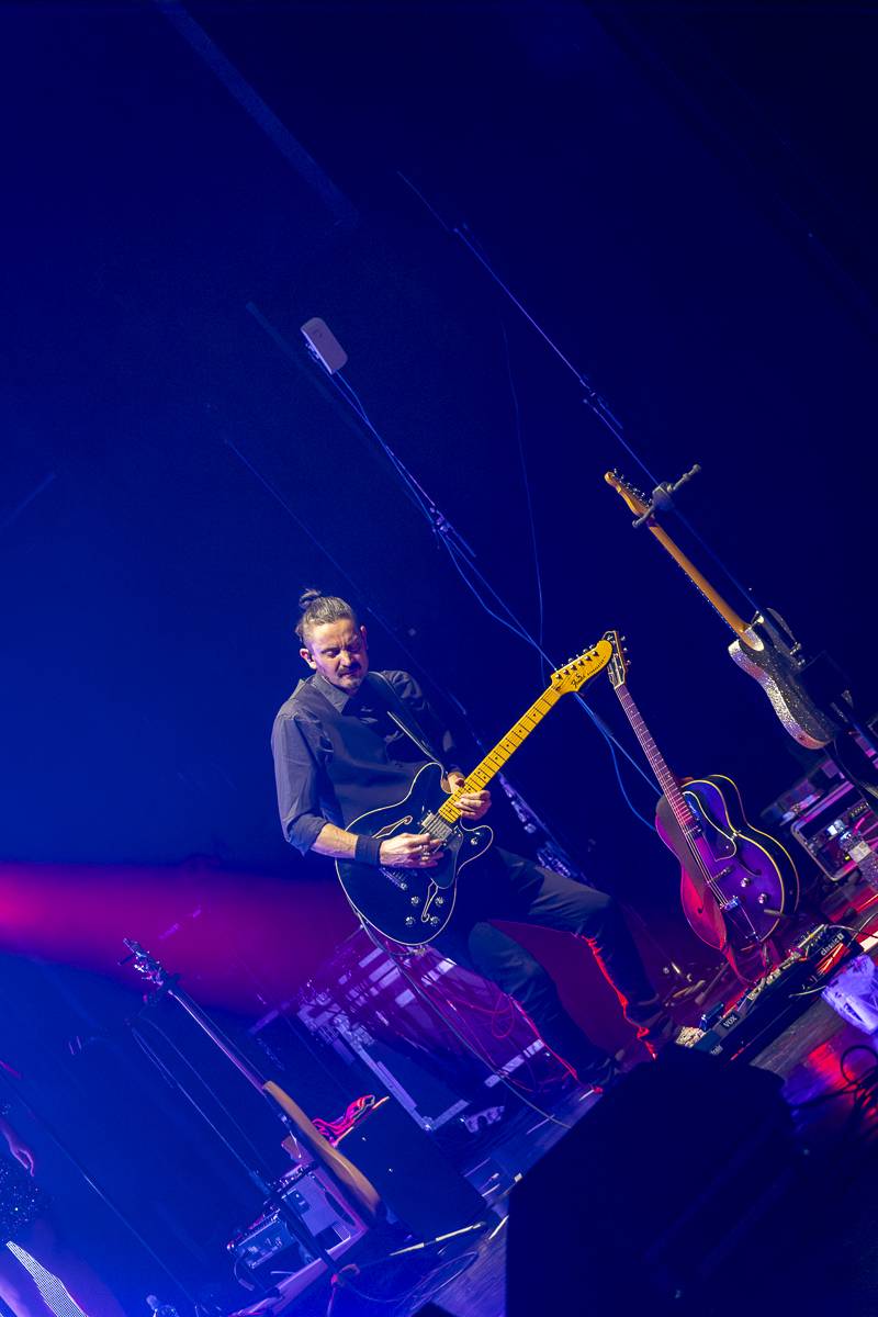  Richard Müller dokázal, že i vsedě se dá odehrát procítěný a strhující koncert