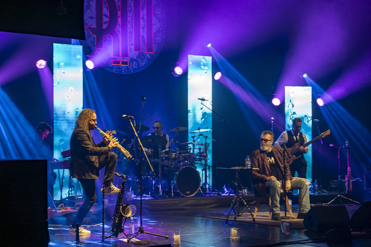  Richard Müller dokázal, že i vsedě se dá odehrát procítěný a strhující koncert