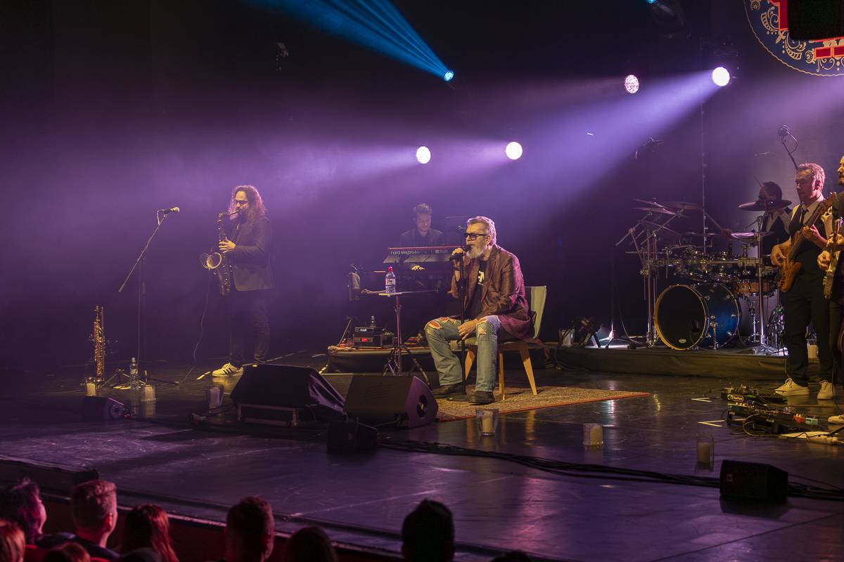  Richard Müller dokázal, že i vsedě se dá odehrát procítěný a strhující koncert