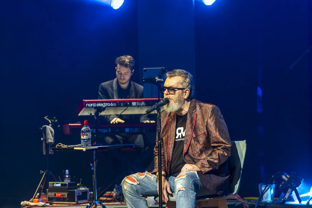  Richard Müller dokázal, že i vsedě se dá odehrát procítěný a strhující koncert