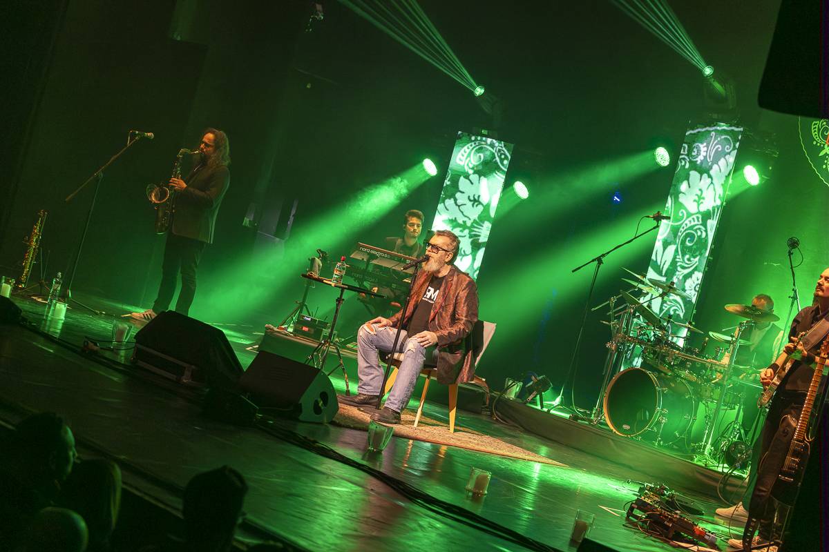  Richard Müller dokázal, že i vsedě se dá odehrát procítěný a strhující koncert