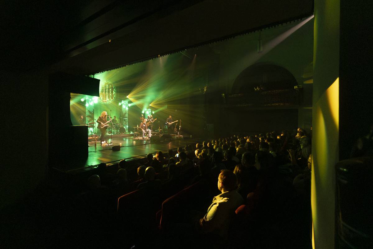  Richard Müller dokázal, že i vsedě se dá odehrát procítěný a strhující koncert