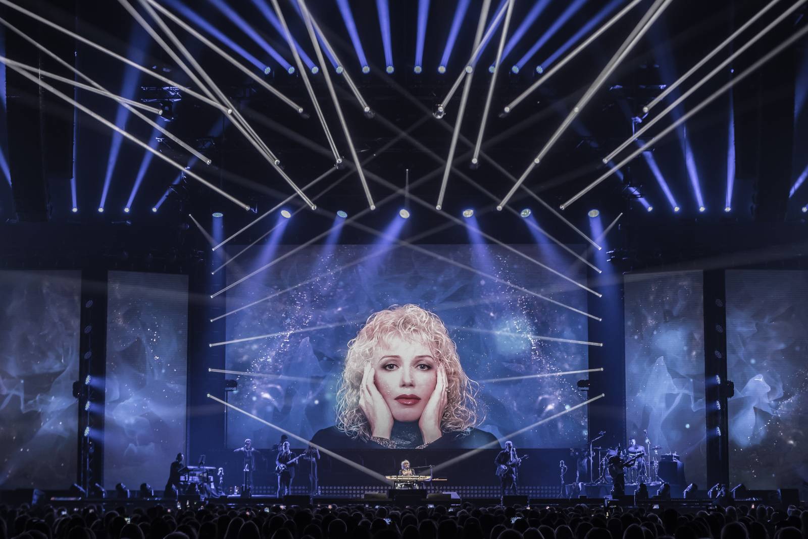 Marika Gombitová svými hity rozplakala i roztančila O2 arenu