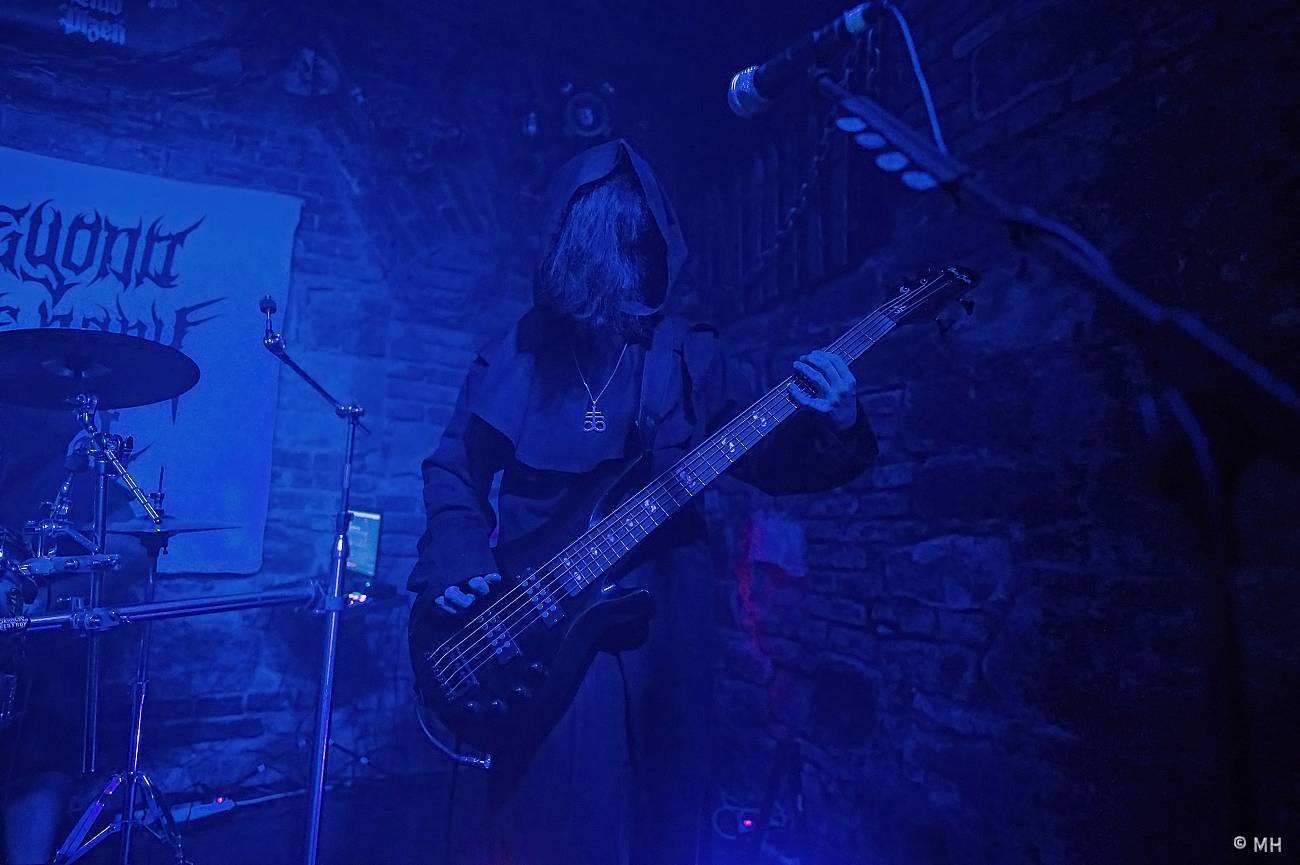 V Plzni se sjeli metalisté, Parlament Club hostil akci Suicide Therapy