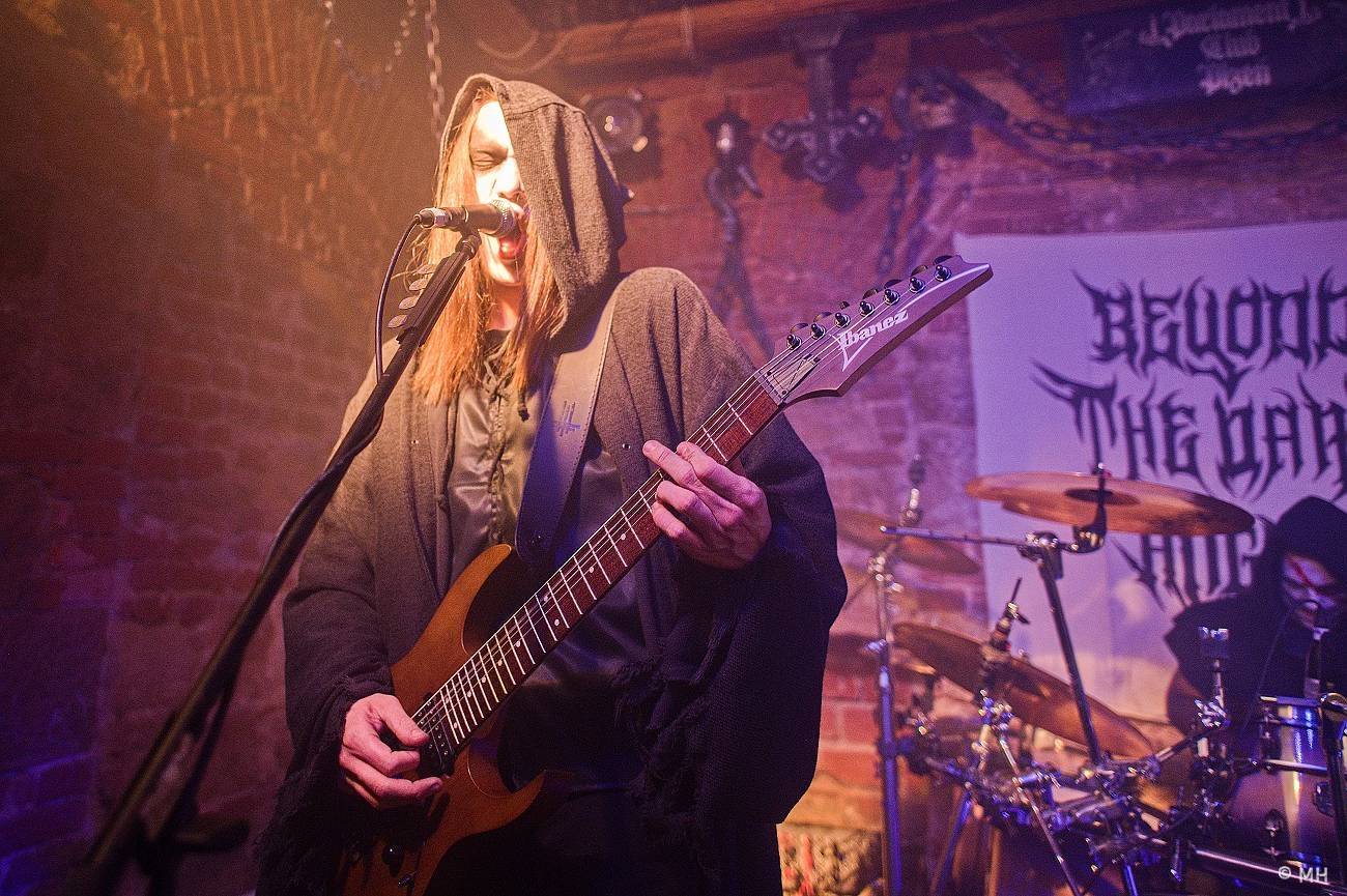 V Plzni se sjeli metalisté, Parlament Club hostil akci Suicide Therapy